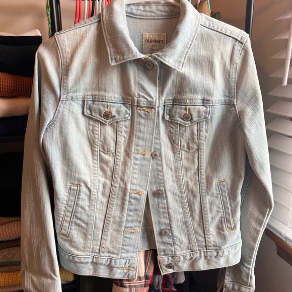 Old Navy Jackets & Blazers - Old Navy Classic Light Wash Jean Jacket